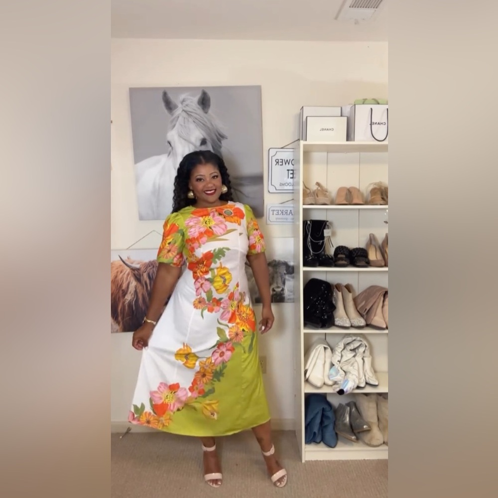 Floral Maxi Dress with Green and Orange Accents - Picture 10 of 16